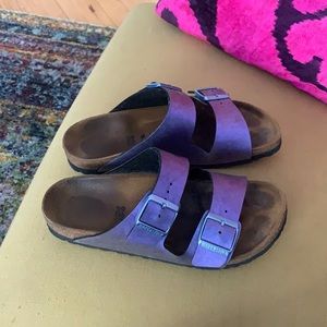 Metallic purple Arizona Birkenstocks. Size 39
